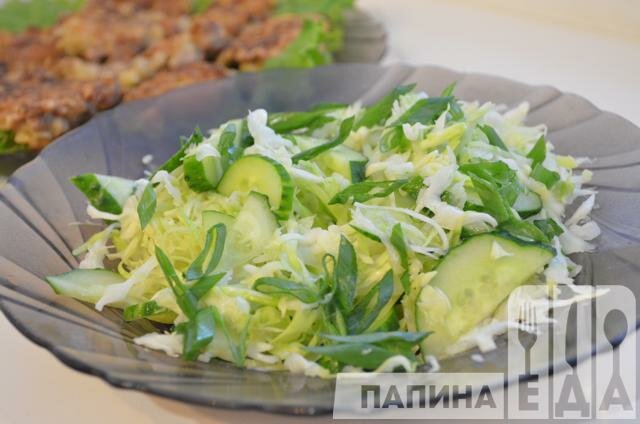 Салат из огурца и капусты